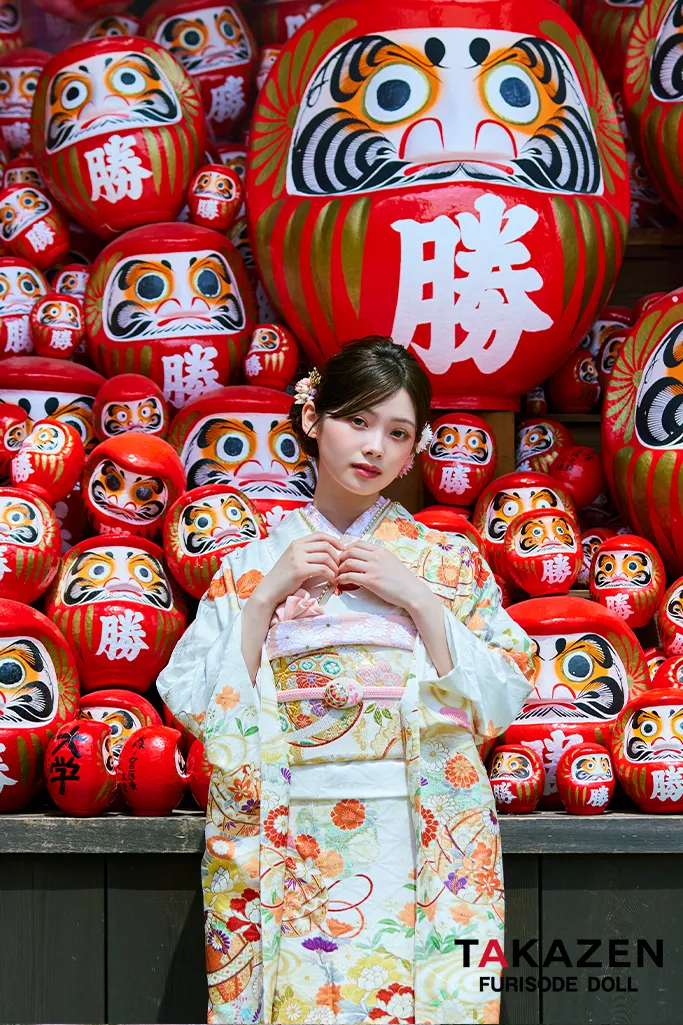 TAKAZENのレンタル振袖 正統派古典 白/白ベース 鞠柄/牡丹柄 かわいい 綺麗系 柄小さめ おしとやか 上品【通販可】LB43