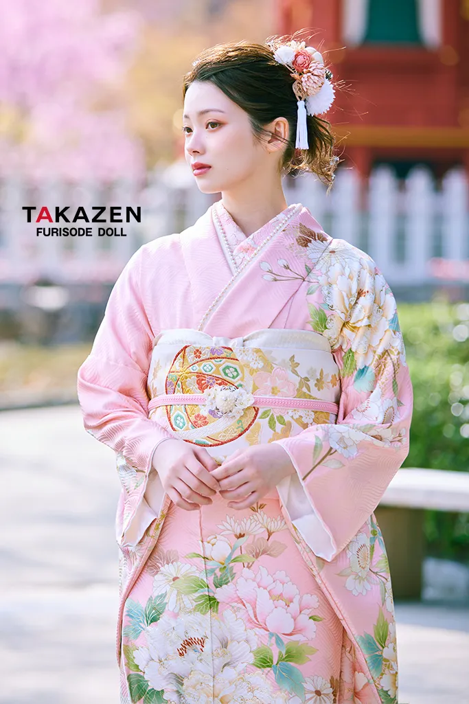 TAKAZENのレンタル振袖 正統派古典　ピンク/淡い色　牡丹柄　はんなり　上品　綺麗系　大柄　かわいい振袖【通販可】LB48