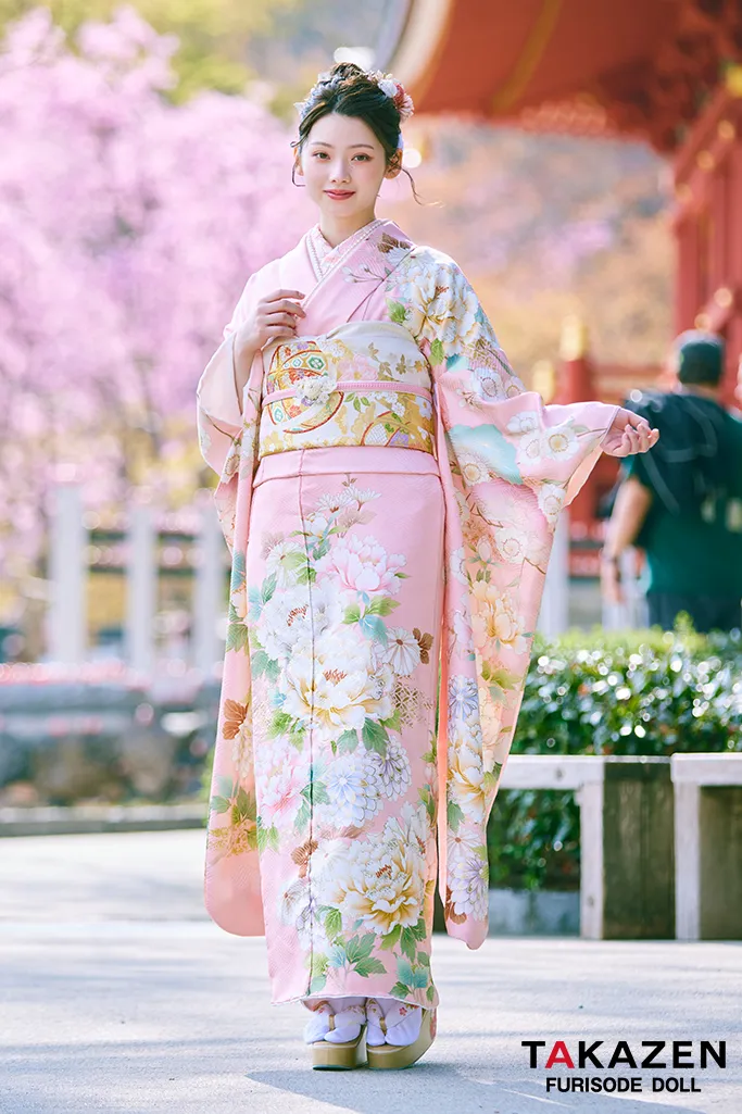 TAKAZENのレンタル振袖 正統派古典　ピンク/淡い色　牡丹柄　はんなり　上品　綺麗系　大柄　かわいい振袖【通販可】LB48
