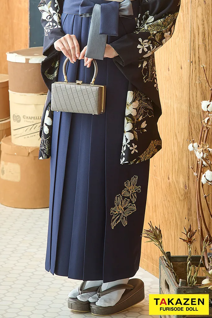 TAKAZENのレンタル袴 正統派古典　紺(黒に近い)　おしゃれ　上品　清楚　綺麗系【通販可】R26031