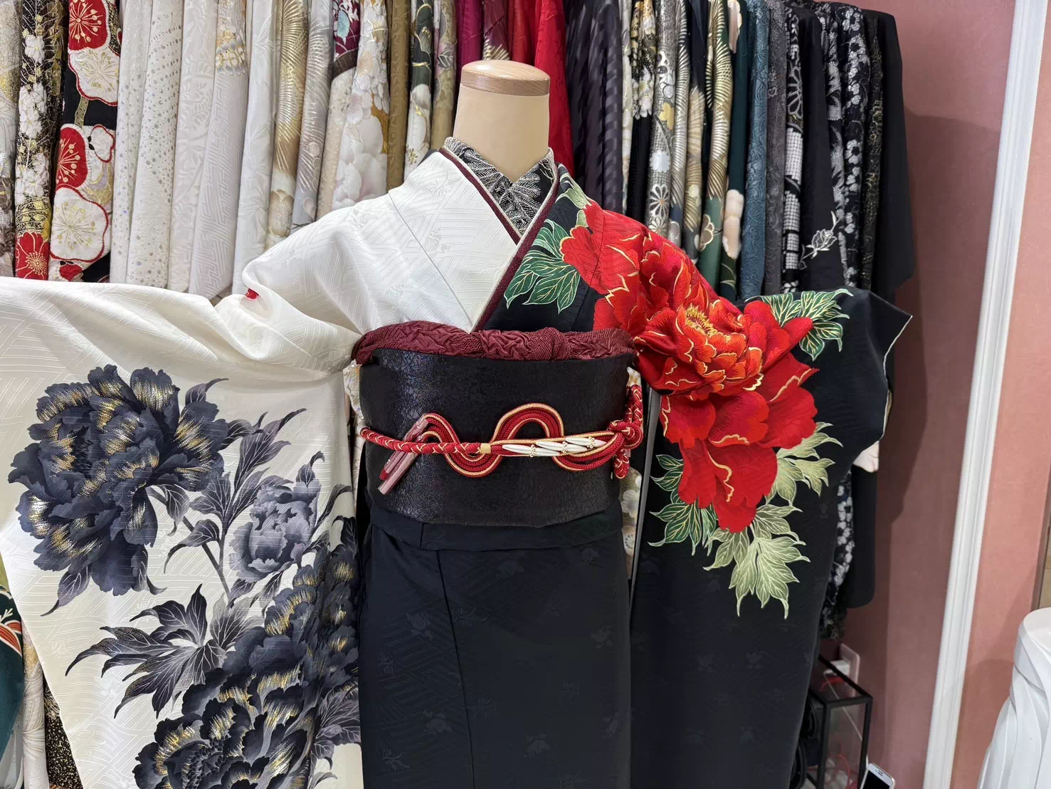 TAKAZEN姫路店　姫路市　成人式　卒業式　袴　振袖　イマドキ振袖　古典柄　口コミ　振袖レンタル　イマドキコーディネート　姫路市振袖レンタル　takazen　2024年成人 2025年成人　成人式　