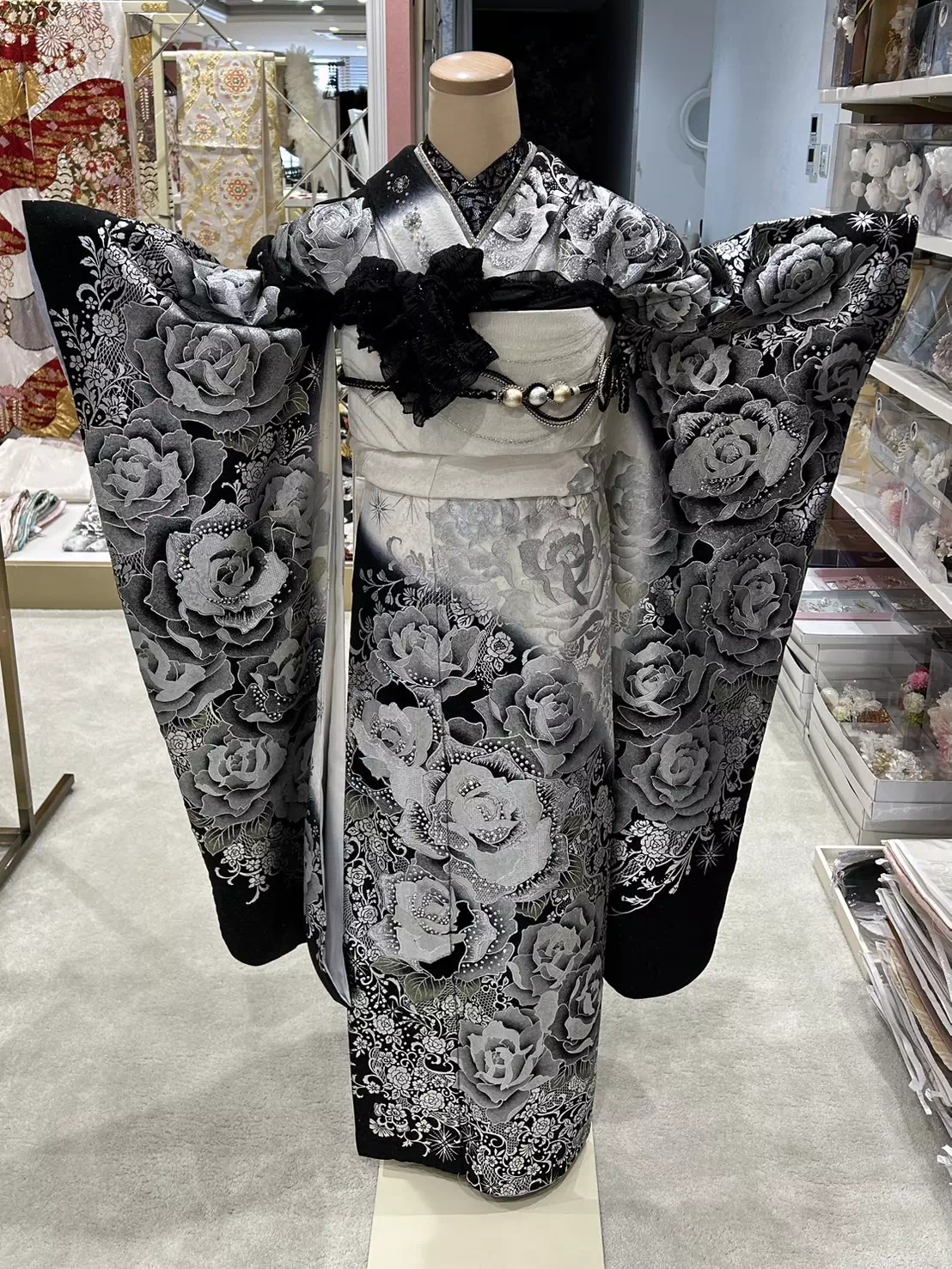TAKAZEN姫路店　加古川市　高砂市　人気振袖　振袖レンタル　姫路市　成人式　卒業式　袴　振袖　イマドキ振袖　香音　