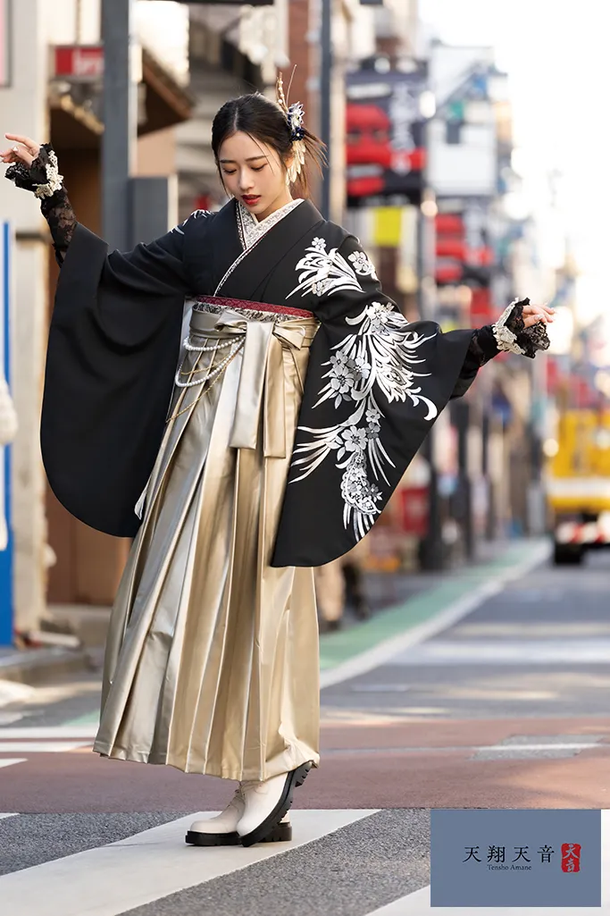 TAKAZENのレンタル袴 天翔天音ブランド袴　ヴィンテージスタイル　レザー袴　かっこいい　スタイリッシュ　ブーツスタイル【通販可】R26075