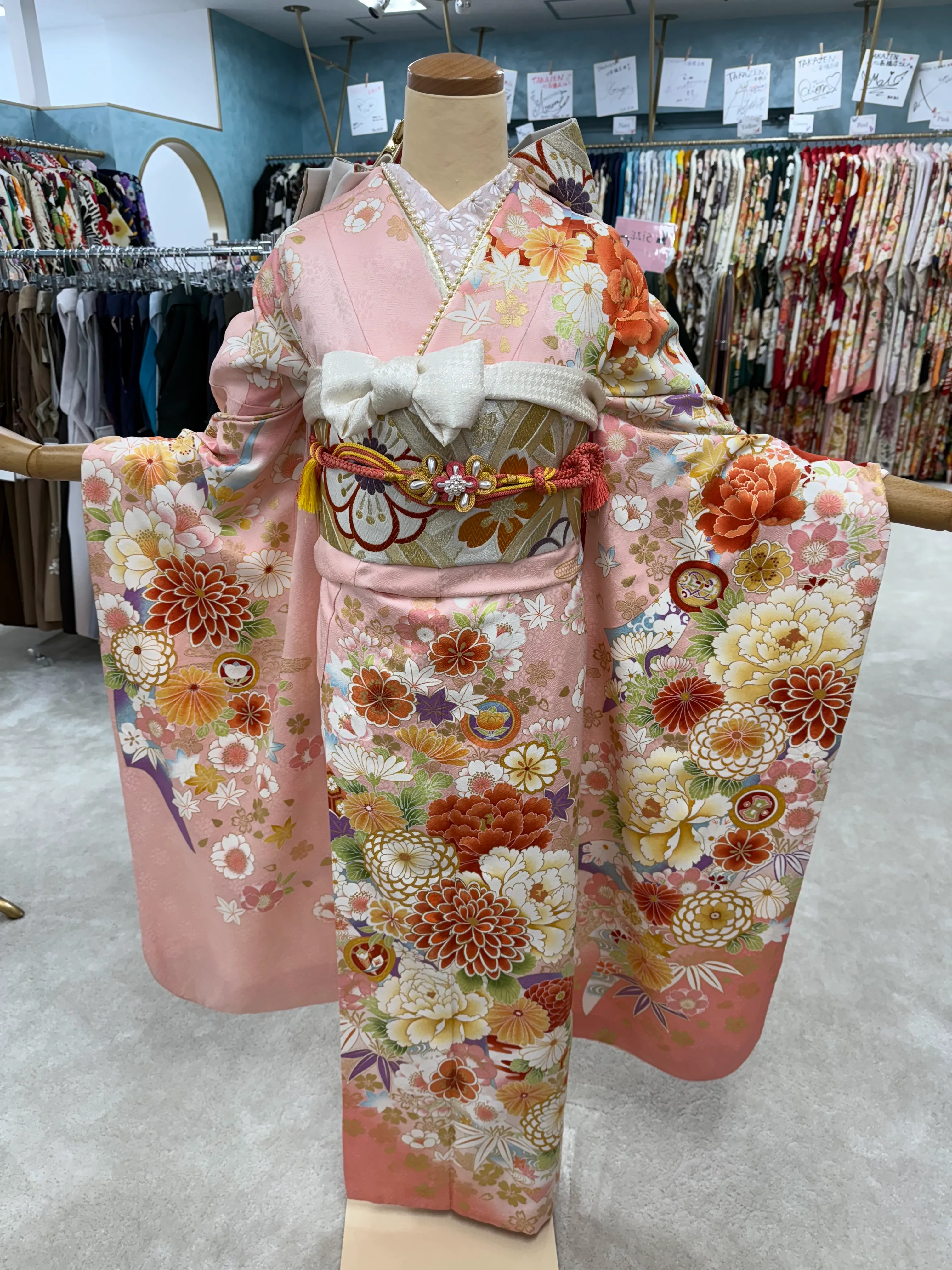 振袖レンタル　成人式　なんば　心斎橋　天王寺　安カワ　かわいい　安い　ピンク　古典