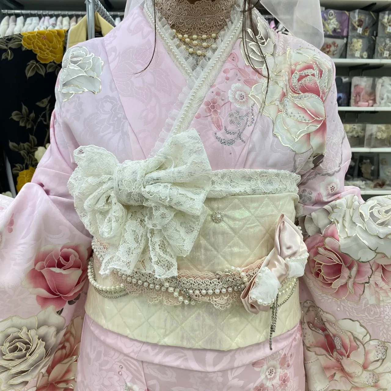 振袖 レンタル 帯揚 リボン アレンジ 最新作正統派古典 ピンク/淡い色 牡丹柄 吉澤織物/最高級金彩手描友禅 シンプル すっきり 柄少なめ振袖 はんなり 上品 南琴奈【通販可】26017
