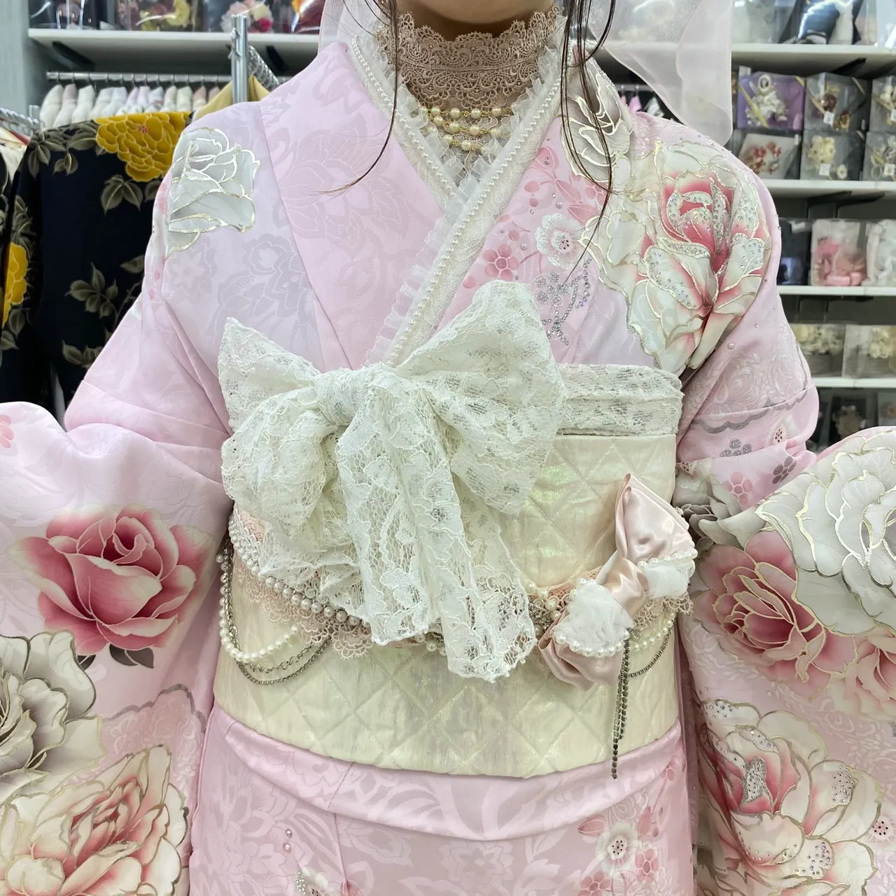 振袖レンタル 奈良 帯揚 アレンジ リボン レース ガーリー 橿原 かわいい おしゃれ 個性派 かわいい かっこいい くすみ イマドキ 南琴奈 LOOKBOOK