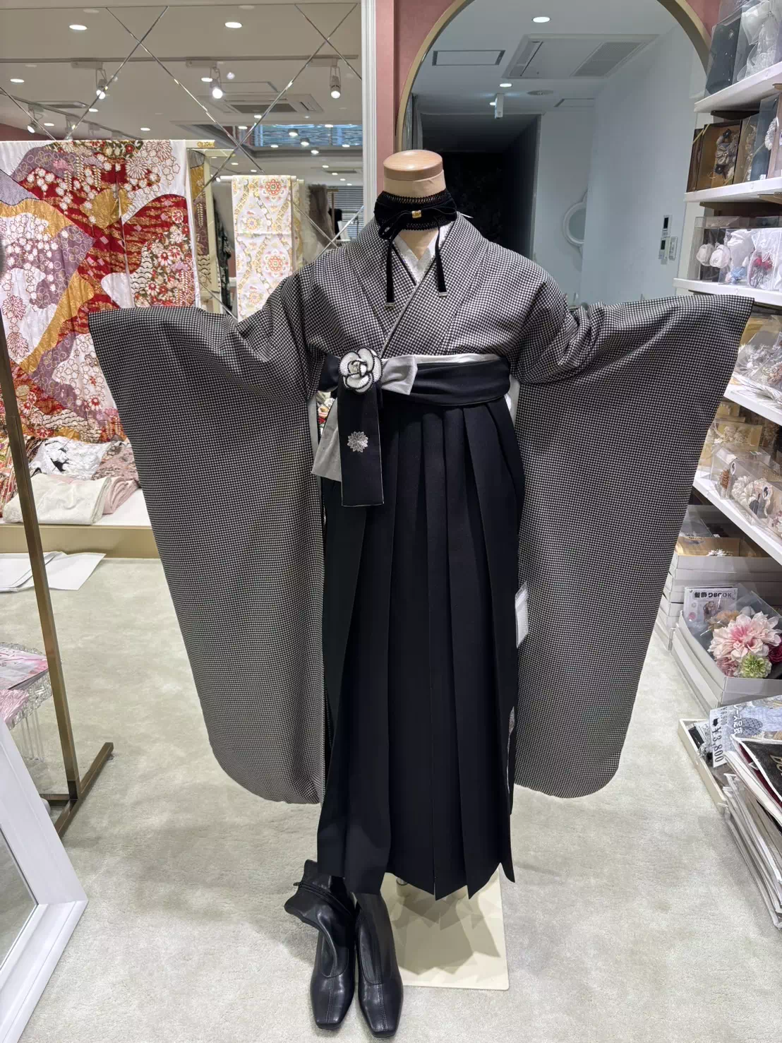 TAKAZEN姫路店　姫路市　卒業式　袴　チェック　チョーカー　リボン　黒　